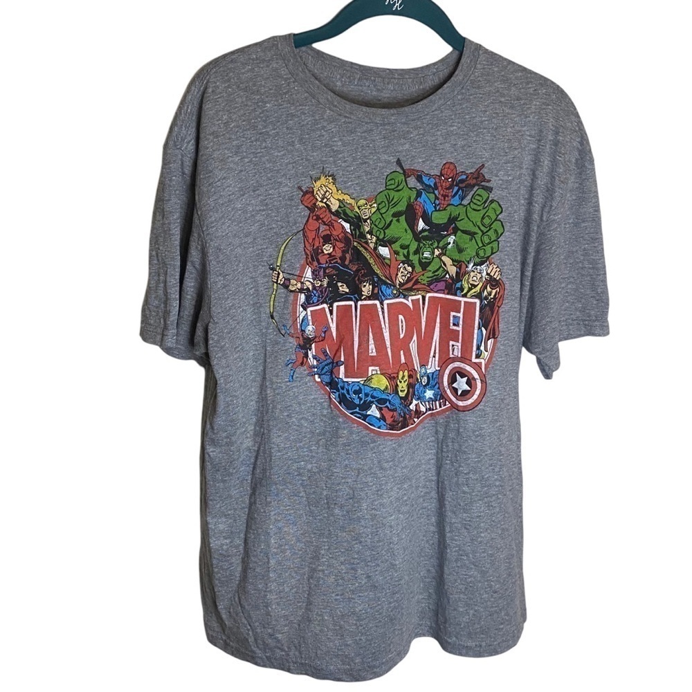 Marvel graphic tee size Large - Picture 3 of 10